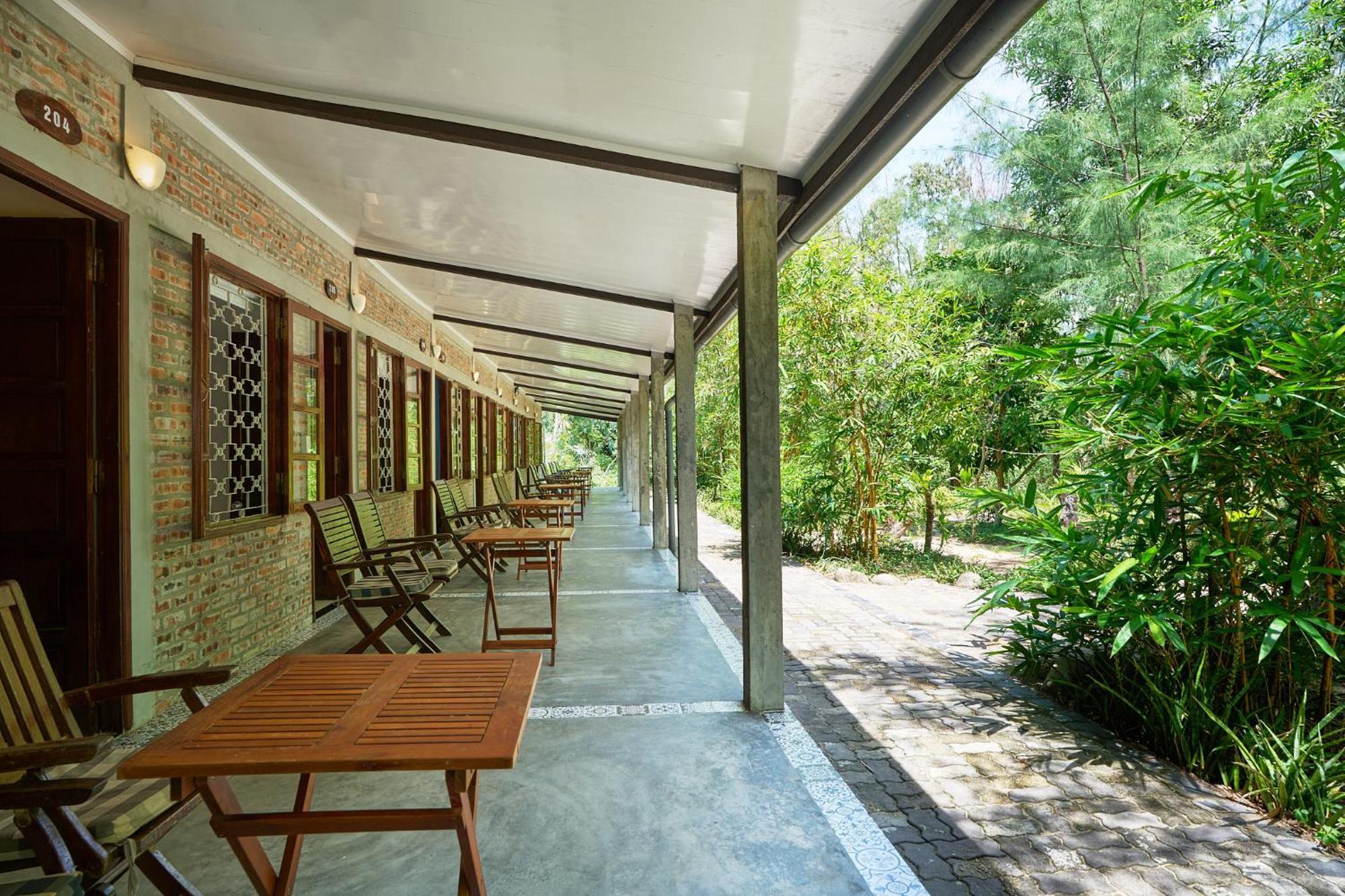 Lang Co Beach Resort Bagian luar foto