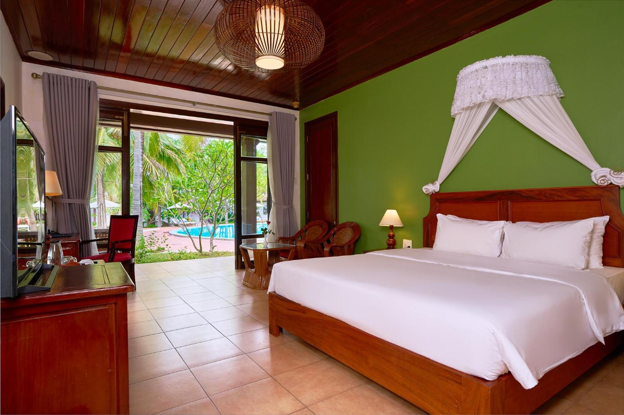 Lang Co Beach Resort Bagian luar foto