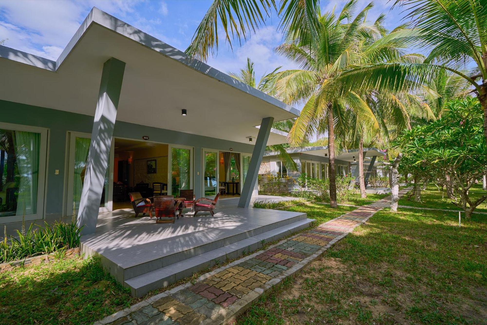 Lang Co Beach Resort Bagian luar foto