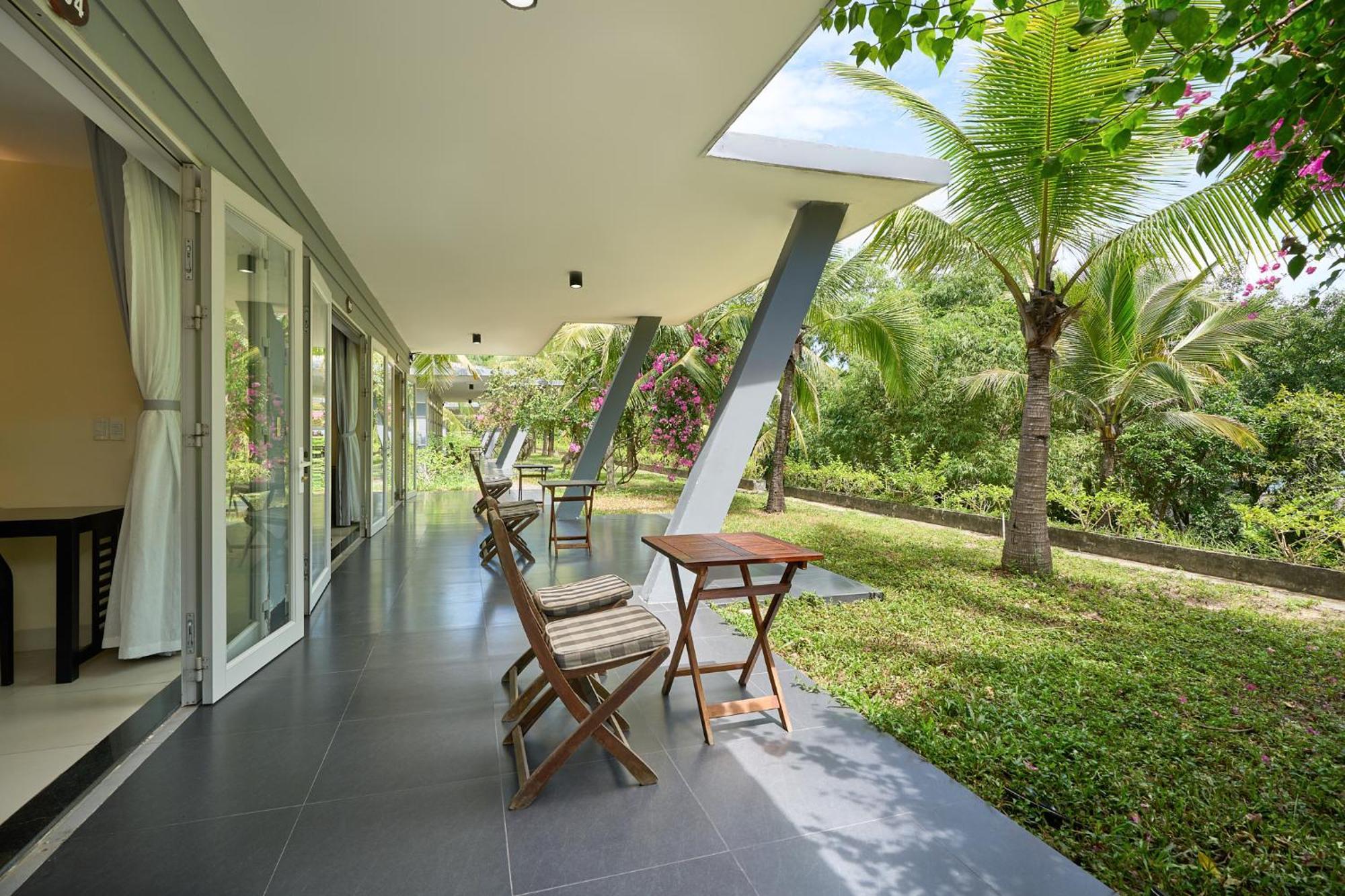 Lang Co Beach Resort Bagian luar foto