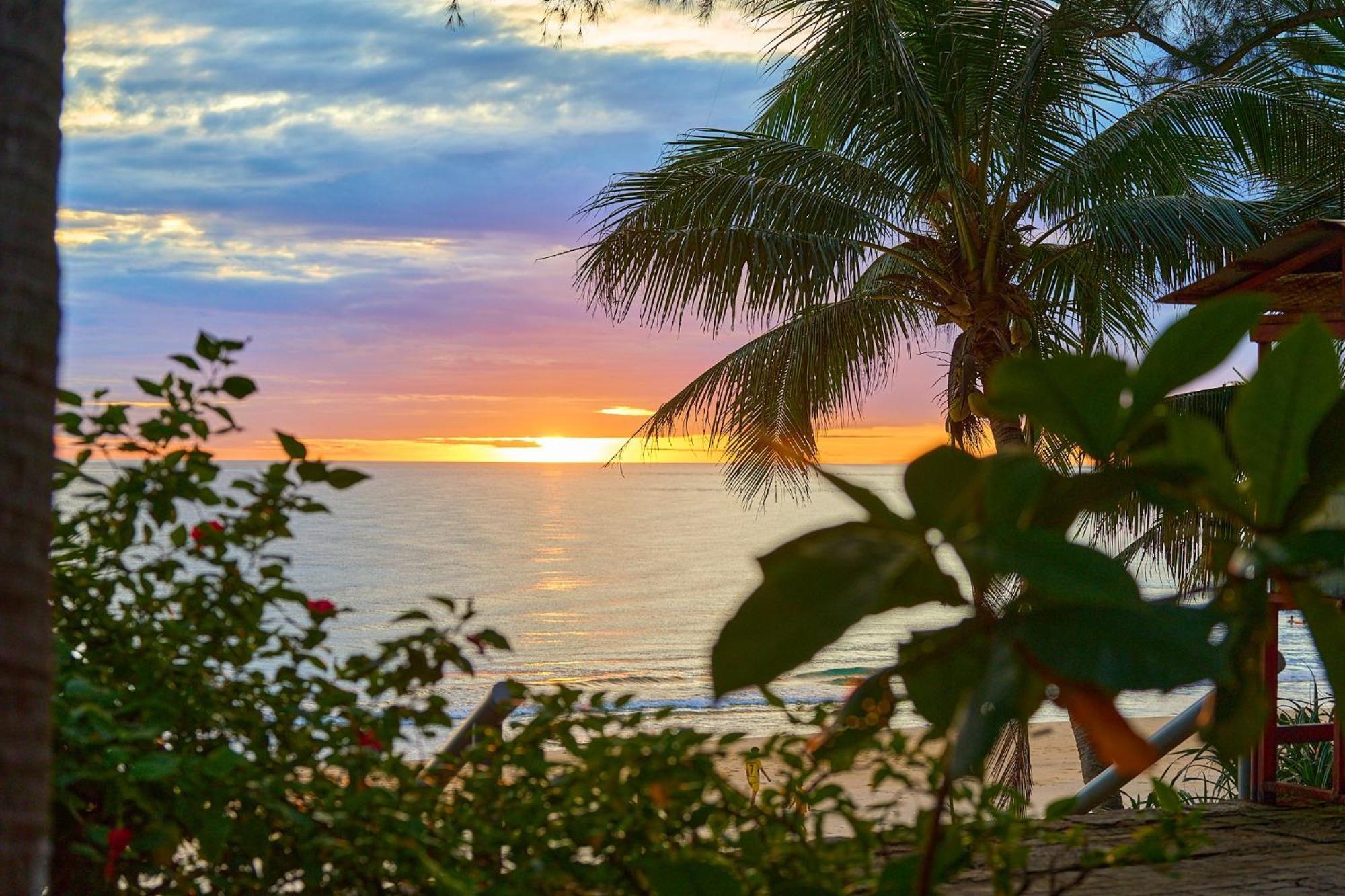 Lang Co Beach Resort Bagian luar foto